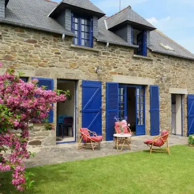 Holiday Home La maison bleue by Interhome