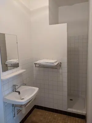 Salle de bains dans l'établissement L'Autre Lieu
