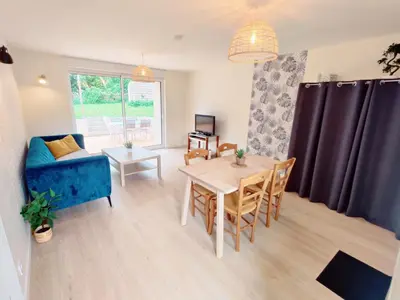 Coin salon dans l'établissement Maison 50m2 - 2 chambres - Jardin