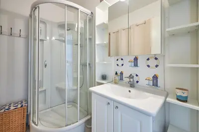 Salle de bains dans l'établissement Duplex Etoile de mer- T4 Vue mer