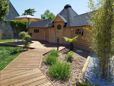 Jardin de l'établissement Cottage climatisé avec baignoire SPA 2 personnes