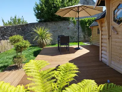 Jardin de l'établissement Cottage climatisé avec baignoire SPA 2 personnes