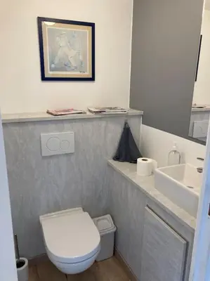 Salle de bains dans l'établissement Appartement Les Corsaires