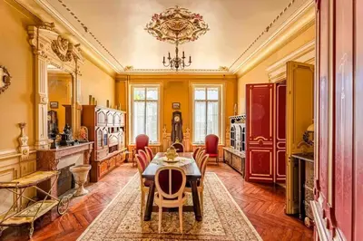Coin salon dans l'établissement Maison charmante à Cartigny-l'Épinay avec jardin généreux