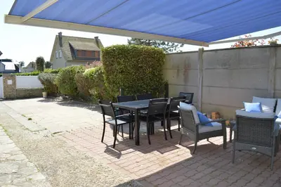 Terrasse ou espace extérieur de l'établissement L'Estran - maison sur la digue avec vue mer