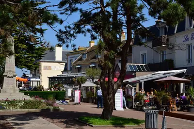 Quartier de la maison de vacances ou autre quartier proche