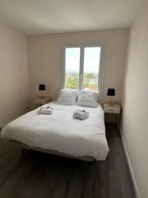 Un ou plusieurs lits dans un hébergement de l'établissement Wasat, Joli appt 3 chambres à Caen