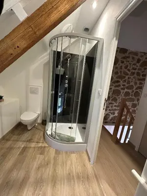 Salle de bains dans l'établissement Gîte « Les Embruns »