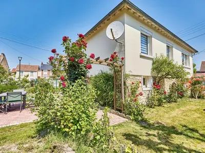 Jardin de l'établissement Holiday Home Janomaine by Interhome
