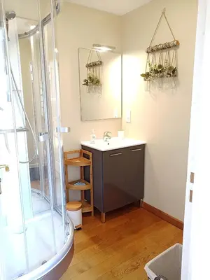 Salle de bains dans l'établissement La Tentonniere